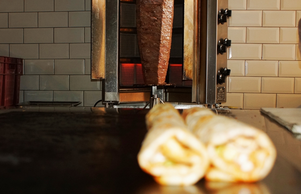 Lezzet durağı SR Döner Hizmetinizde 13