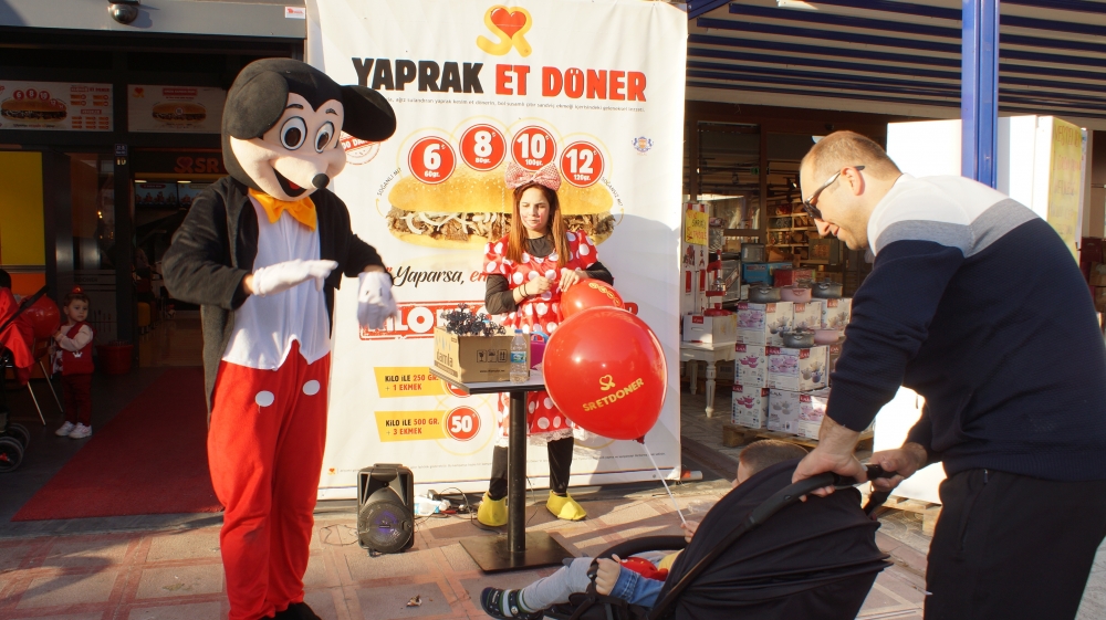 Lezzet durağı SR Döner Hizmetinizde 18