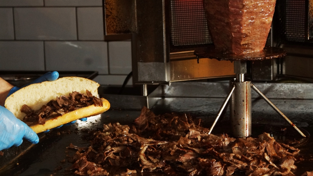 Lezzet durağı SR Döner Hizmetinizde 3