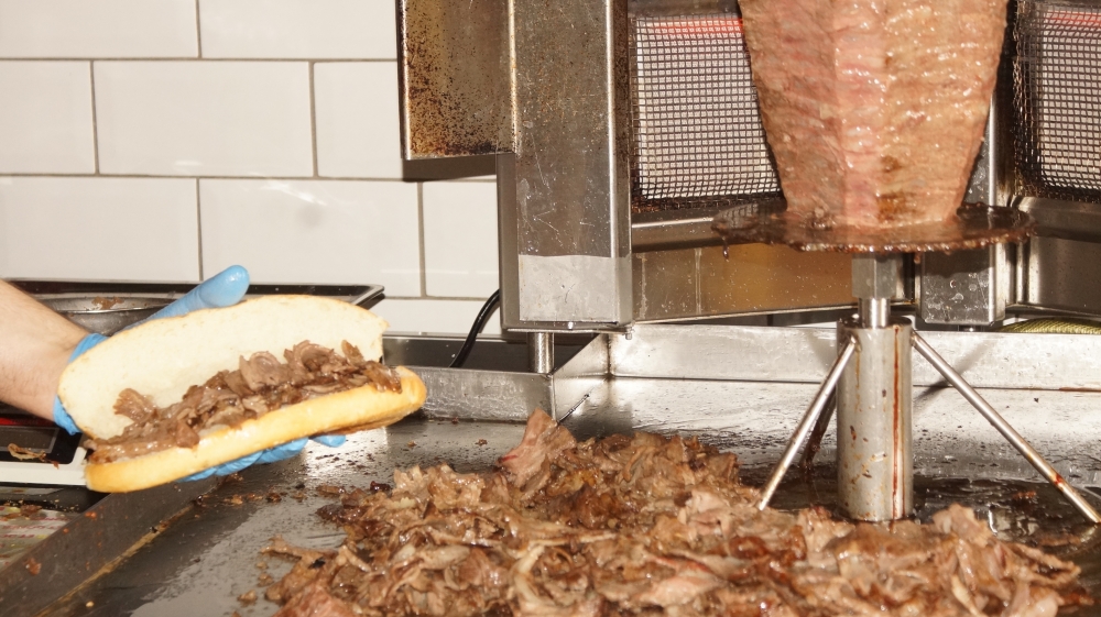 Lezzet durağı SR Döner Hizmetinizde 4