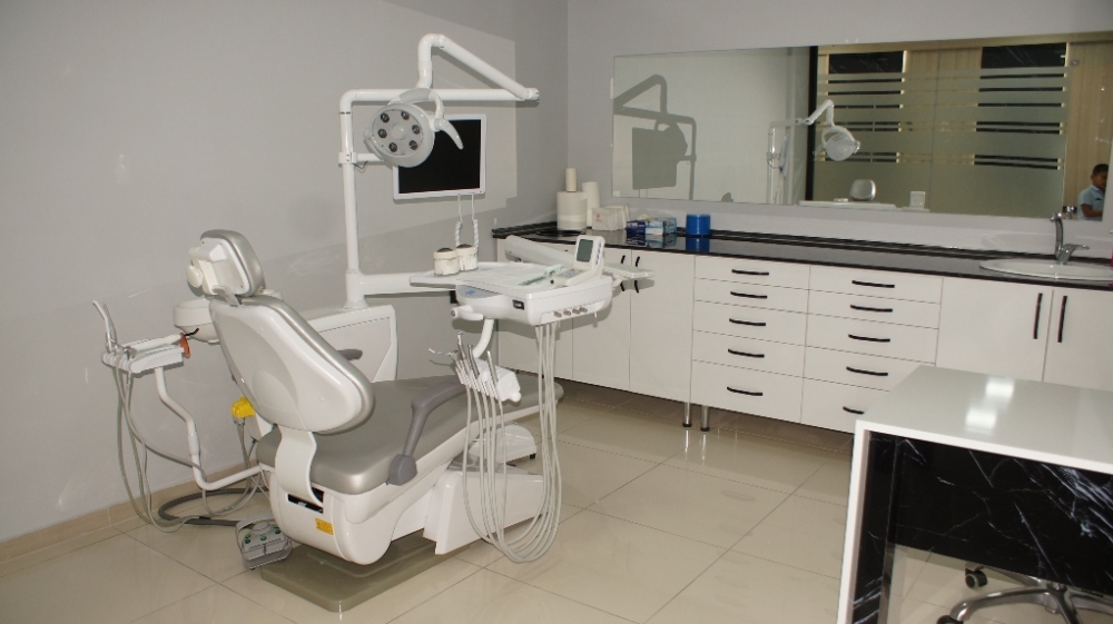 Karanfil Ağız ve Diş Sağlığı Polikliniğine Yoğun İlgi Gösteriliyor 17