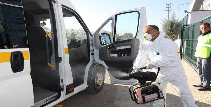 Çubuk’ta okul servisleri ilaçlandı