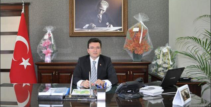 KAYMAKAM CEMAL ŞAHİN'DEN ÖĞRETMENLER GÜNÜ MESAJI