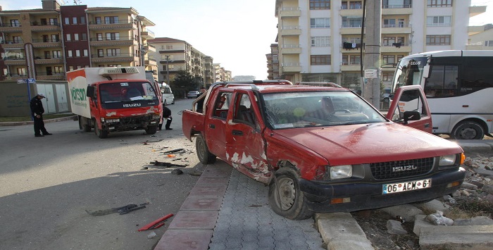 Çubuk’ta trafik kazası: 1 yaralı