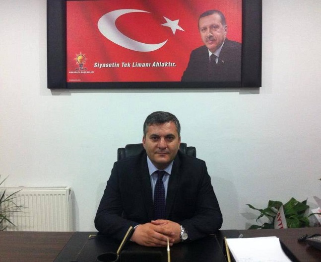 AK PARTİ İLÇE BAŞKANI BAKİ DEMİRBAŞ'TAN YENİ YIL MESAJI