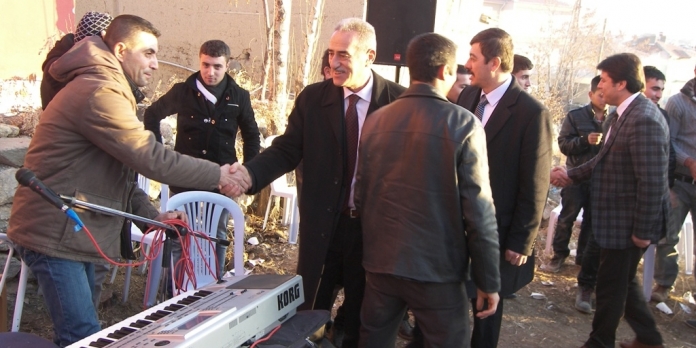 MHP ADAYI TAMER AKKUZULU’DA ASKER YEMEĞİNE KATILDI