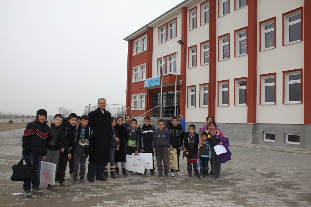 Şehit oğlunun adını yaşatmak için okul yaptırdı