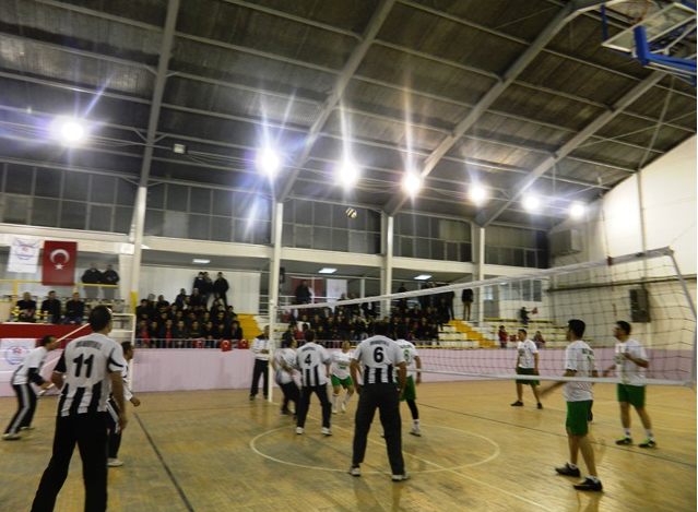KAYMAKAMLIK VOLEYBOL TURNUVASI” SONA ERİYOR