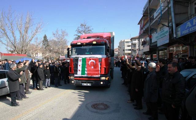 Suriye'ye yardımlar devam ediyor