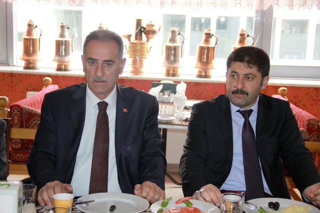 MHP’li Belediye başkan adayı Tamer, projelerini tanıttı