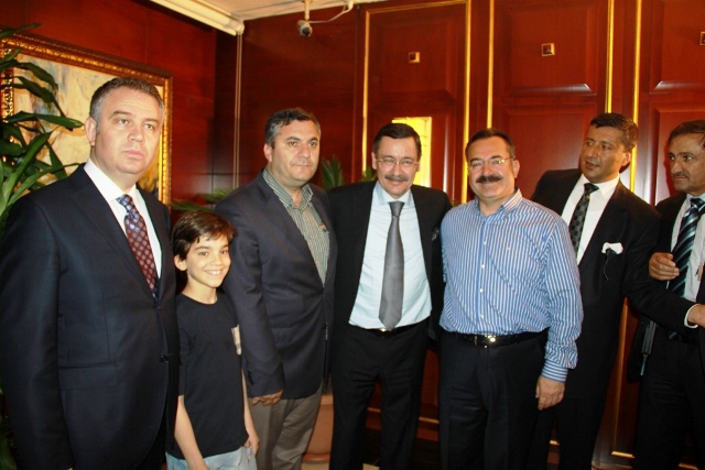 HİZMETE EN ÇOK OY VEREN İLÇELERDEN BAŞLAYACAĞIZ