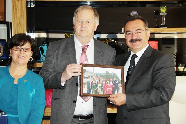 Bosnalı kardeş şehirden Çubuk’a tebrik ziyareti