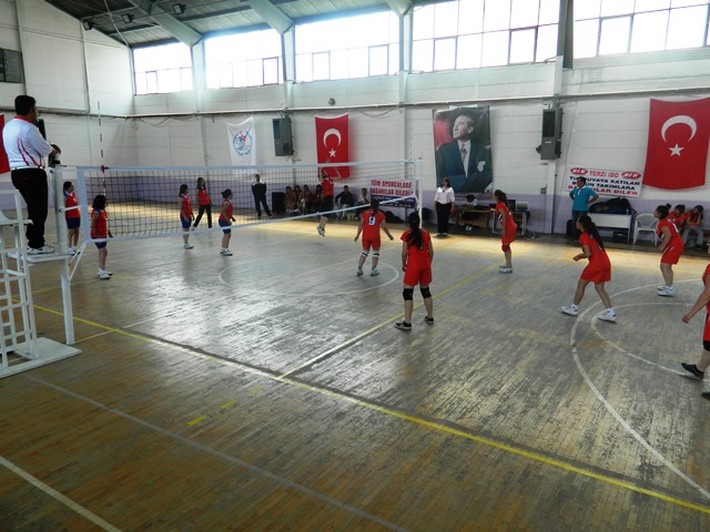 FİNALİN ADI: YILDIRIM BEYAZIT -- YUNUS EMRE