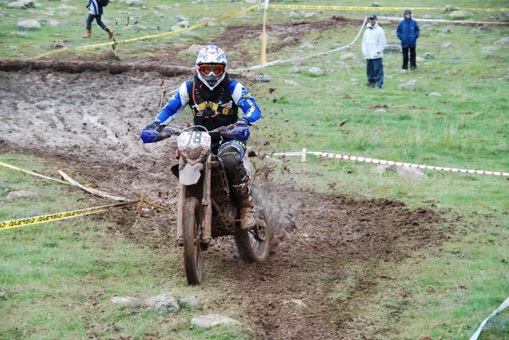 Türkiye Enduro Şampiyonası’nda nefes kesen görüntüler