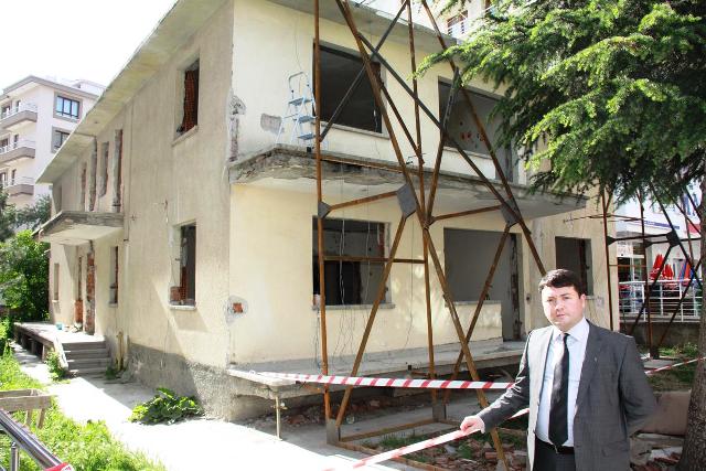 Çubuk'ta "deprem etki deneyi" başladı