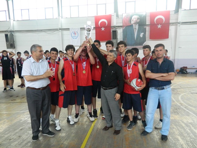 ANADOLU ÖĞRETMEN LİSESİ “ŞAMPİYON”