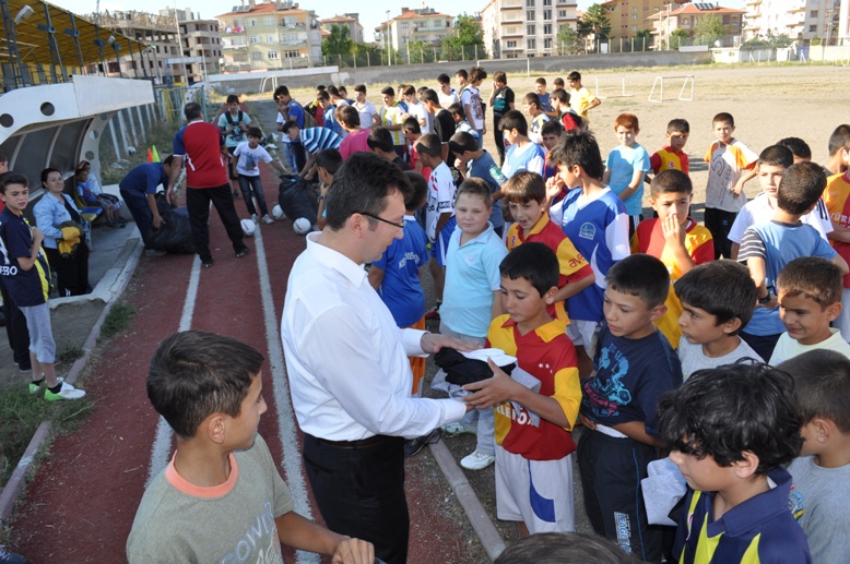 Çubuk’ta yaz spor okulları açılıyor