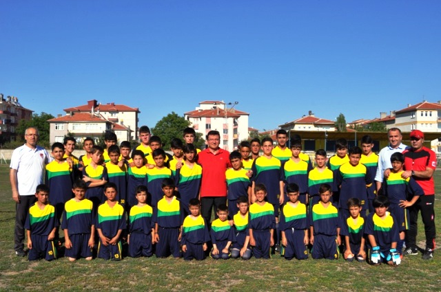 KAYMAKAMLIKTAN YAZ OKULUNA DESTEK