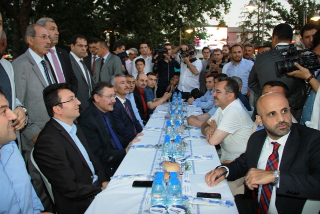 Çubuklular halk iftarında bir araya geldi