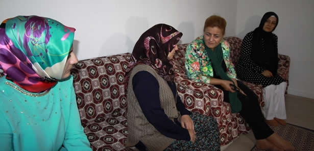 Nevin Gökçek'ten Çubuk'ta Yoksul Ailelere Yardım