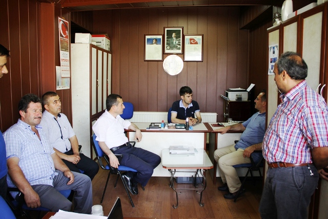 Başkan Acehan, sanayi esnafını ziyaret etti