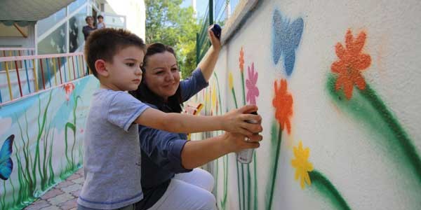 Atanamayınca kendi okulunu açtı