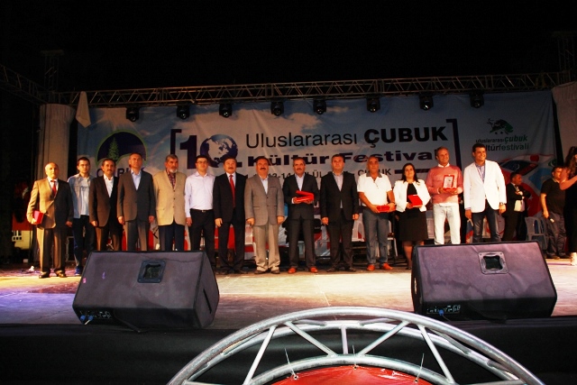 Çubuk'ta "Yılın Enleri" Ödüllerini Aldı