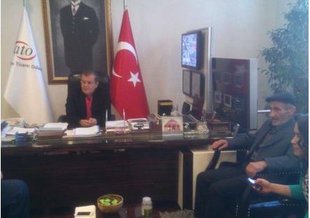 Baba Porsche'yi satmayı, oğlu hava atmayı istiyor