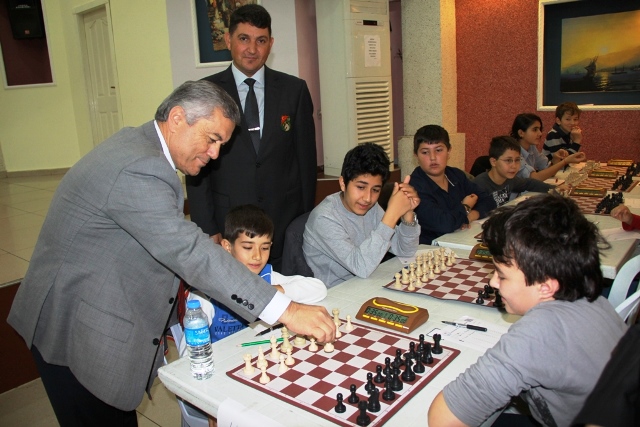 Çubuk'ta 29 Ekim Cumhuriyet Bayramı Satranç Turnuvası Sona Erdi