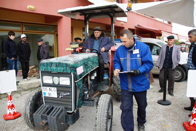 ÇUBUK’TA MUAYENE İSTASYONU KÖYLÜNÜN AYAĞINA GİDİYOR