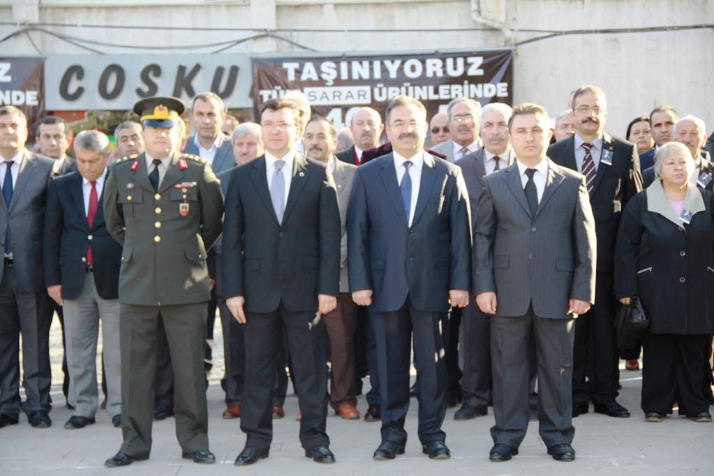 ÇUBUK'TA ATATÜRK'Ü ANMA TÖRENİ DÜZENLENDİ