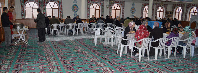 Çubuk'ta Camide çorba ikramı