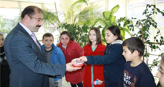 Çubuk'ta öğrenciler vergi dairesini ziyaret etti