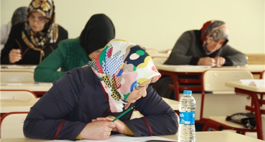 ''İdeal İnsan Son Peygamberin (S.A.V) Hayatı'' konulu bilgi yarışması