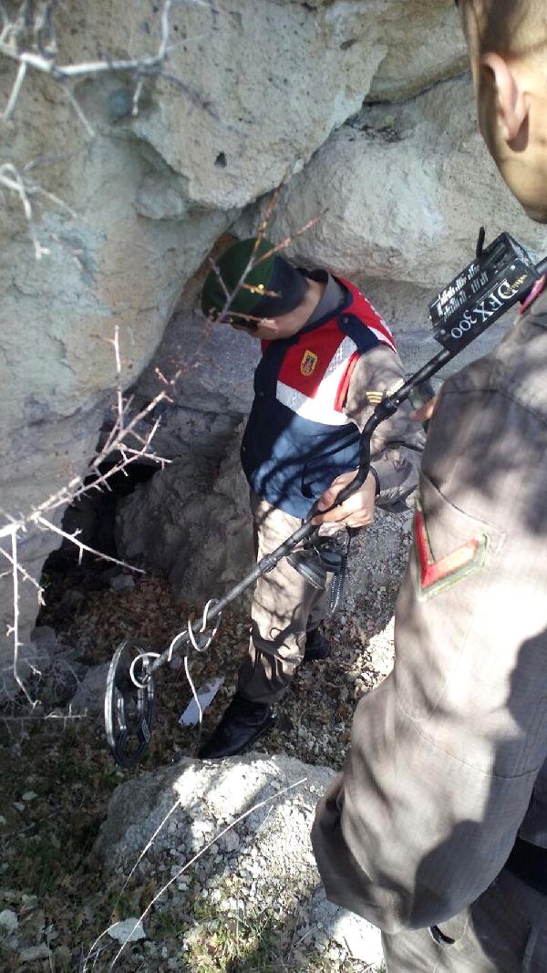 Jandarmadan Kaçak Kazı Yapanlara Operasyon