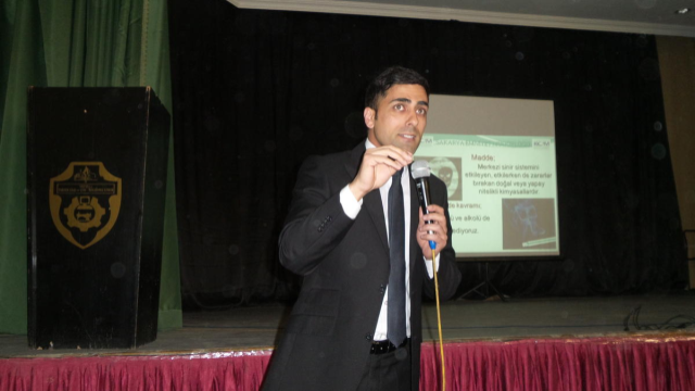 "Madde Bağımlılığı ve Çözüm Yolları" konulu konferans