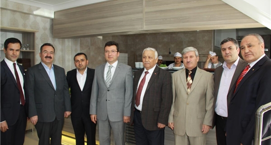 Lokantacılar işçi için bir ay deneme süresi istiyor