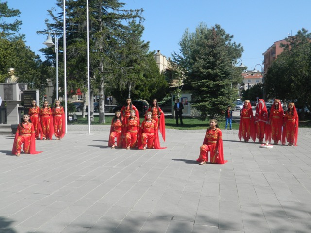 “19 MAYIS” KUTLANDI...