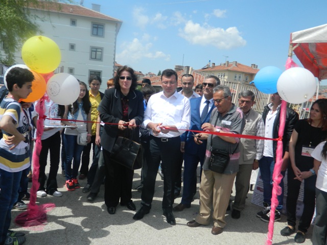 BİLİM FUARI’NDA ACI VE HÜZÜN...