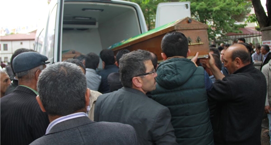 Büşra Çolak Hayatını Kaybetti