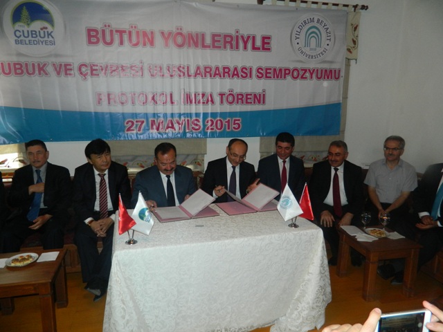 “BÜTÜN YÖNLERİYLE ÇUBUK VE ÇEVRESİ ULUSLARARASI SEMPOZYUMU” İMZA TÖRENİ