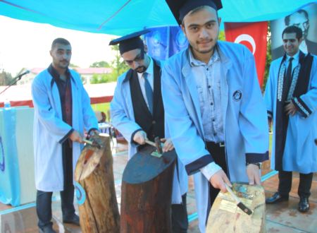 Çubuk Gazi Teknik Meslek Yüksekokulunda ilk ve son kep töreni