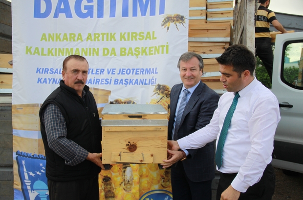 Arıcılara kovan dağıtıldı
