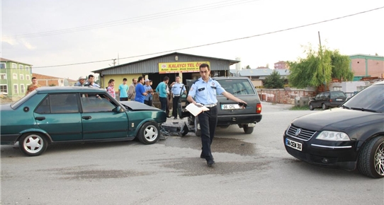 Çubuk'ta trafik kazası: 2 yaralı