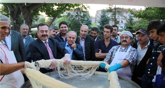 Çubuk'ta engelliler yararına fuar düzenlendi