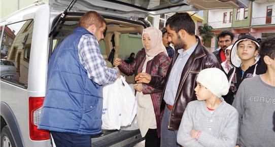 KAGEM'den Suriyeli sığınmacılara kurban eti