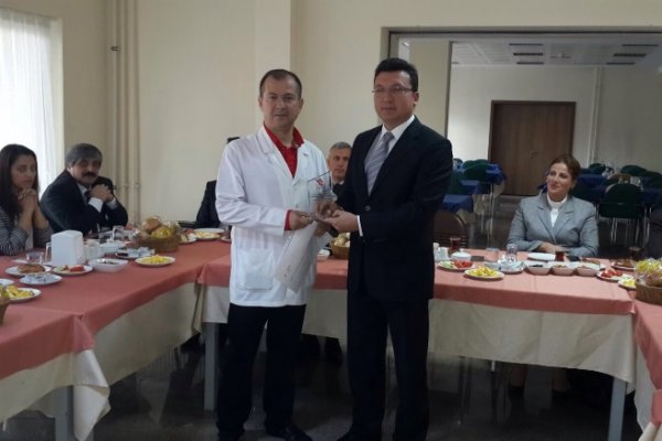 Nöroloji Uzmanına Başarı Belgesi...