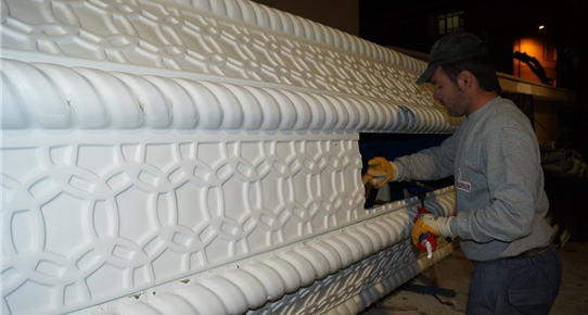 Fırtına nedeniyle yıkılan minarenin yerine yenisi yapılıyor