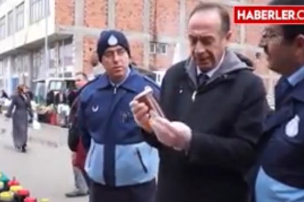 Çubuk'ta Köylü Pazarında Bal ve Tereyağı Denetimi Yapıldı