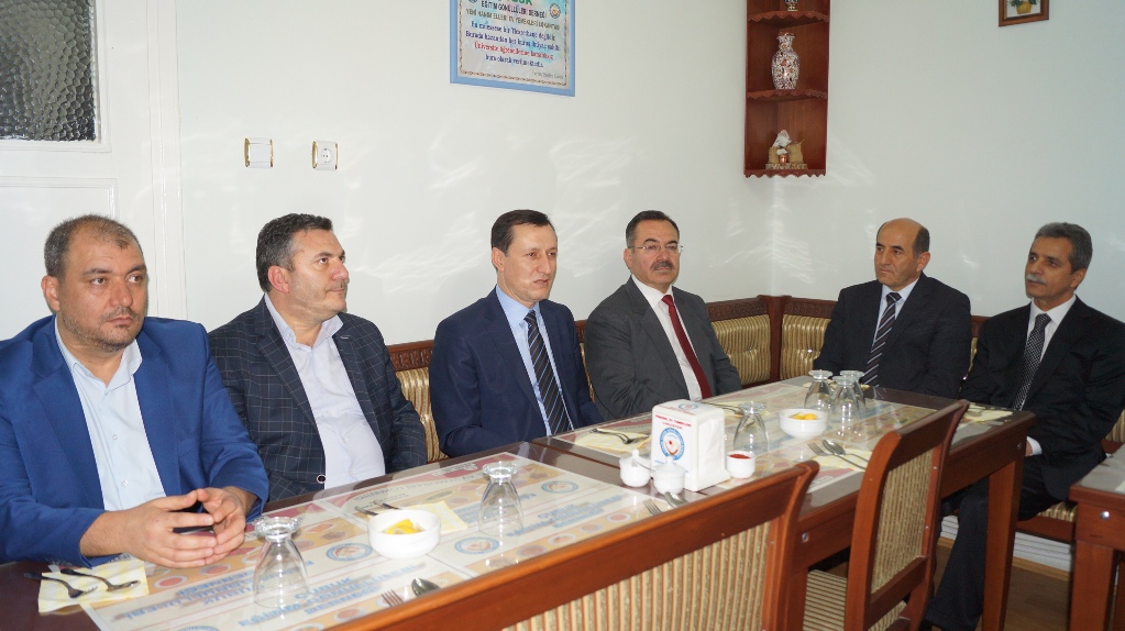 Özel Çubuk Ağız ve Diş Sağlığı Polikliniği Eğitime Destek Veriyor